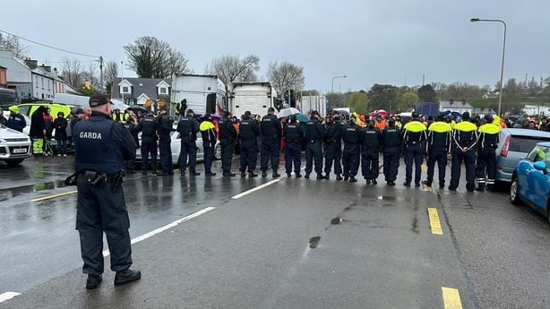 BTS fuel protest Garda 169