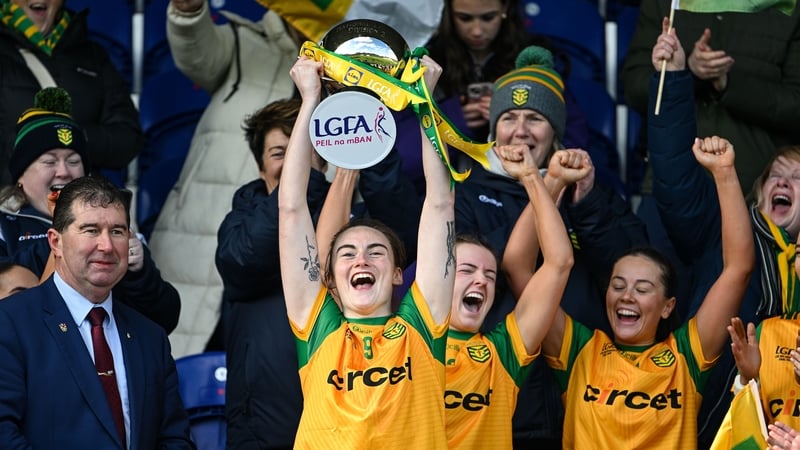 Donegal defeat Cavan despite finishing with 14 players
