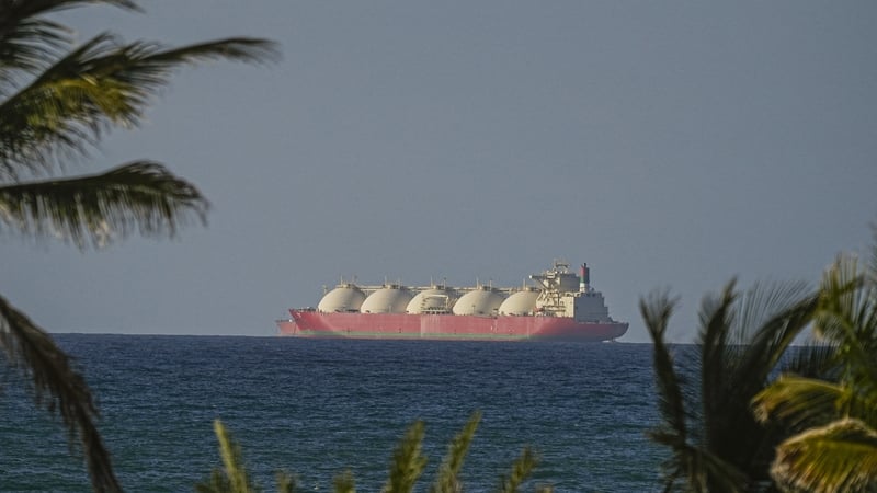 What does a US naval blockade of Iran mean for oil flows?