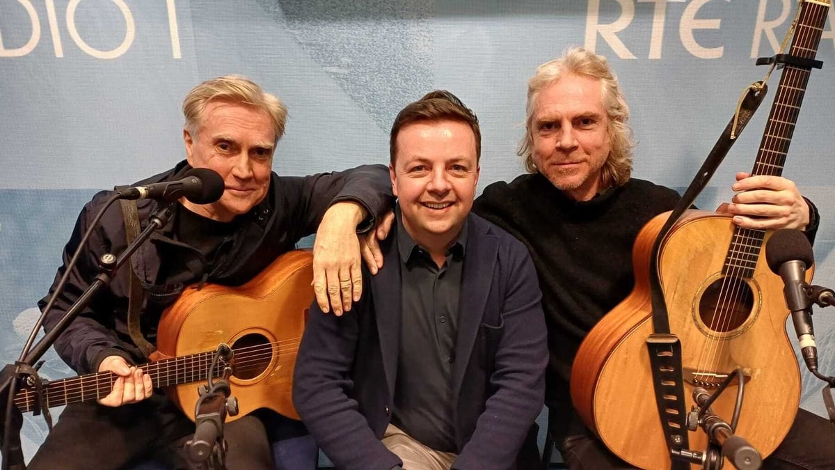 Live music and chat with The 4 of Us