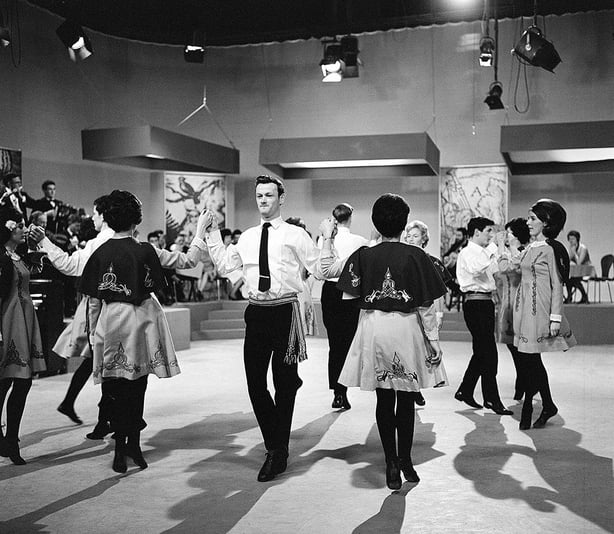 Inis Ealga Dancers on 'Beo Go Deo' (1966). Photo by Roy Bedell.
