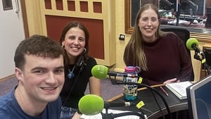 James Mac Einrí, Roseanne Ní Cheallaigh agus Ciara Ní Chonghaile, paineál cainte.  show image