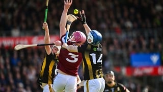 18 April 2026; TJ Reid of Kilkenny in action against Cillian Trayers of Galway during the Leinster GAA Senior Hurling Championship Round 1 match between Galway and Kilkenny at Pearse Stadium in Galway. Photo by Piaras Ó Mídheach/Sportsfile