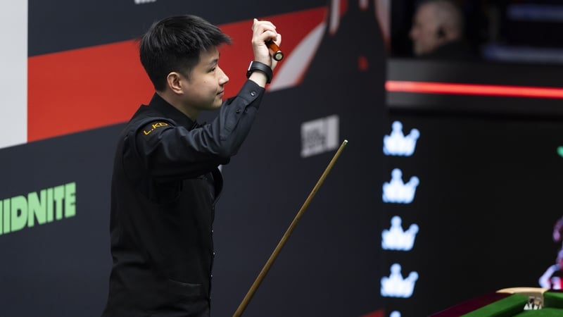 Defending champ Zhao eventually battles past Highfield