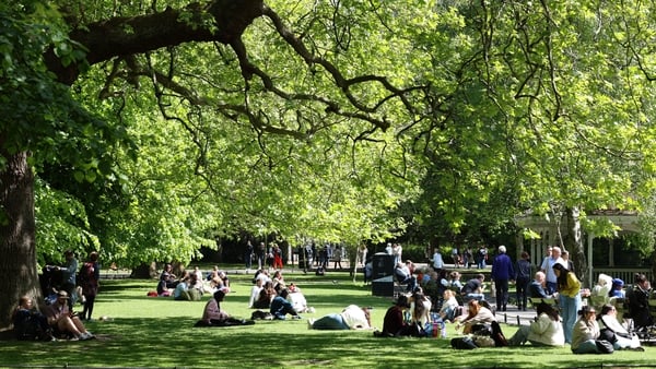 People enjoying the sunny weather at St Stephen's green in Dublin in May last year...Pic Stephen Collins/Collins Photos