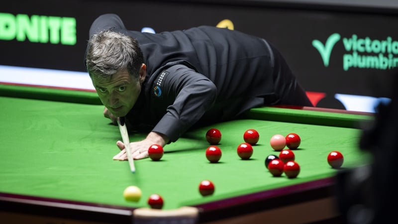 O'Sullivan races to victory over He in first round match