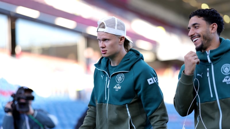 Premier League: Burnley v Man City latest score