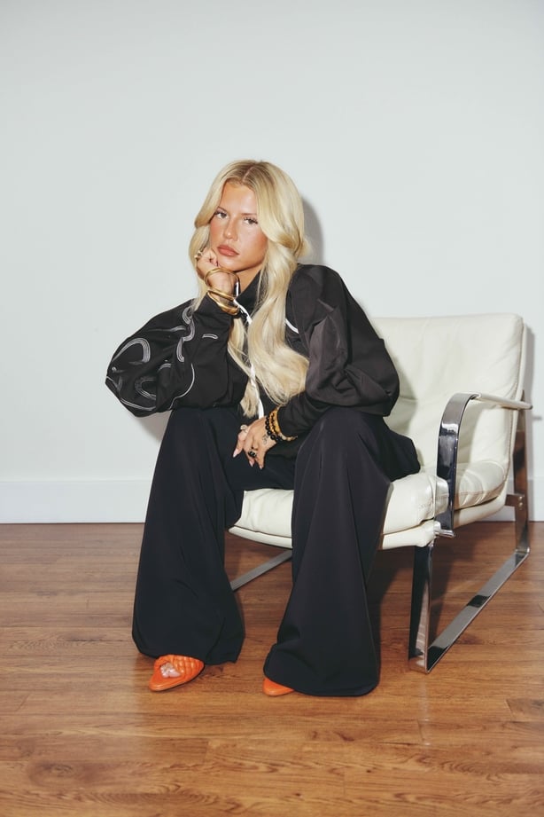 rising British pop star