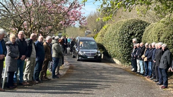 A community in south Leitrim formed a guard of honour for the late Liam Farrell at Cloonmorris Cemetery in Bornoacoola