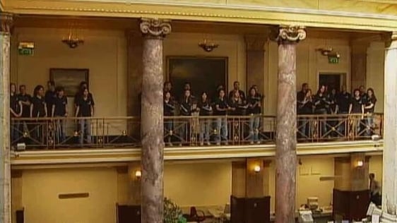 Musicanova perform in AIB South Mall, Cork (2006)