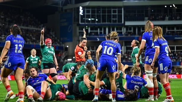 25 April 2026; Cliodhna Moloney MacDonald of Ireland scores her side's first try during the Women's Six Nations Rugby Championship match between France and Ireland at Stade Marcel Michelin in Clermont, France. Photo by Shauna Clinton/Sportsfile