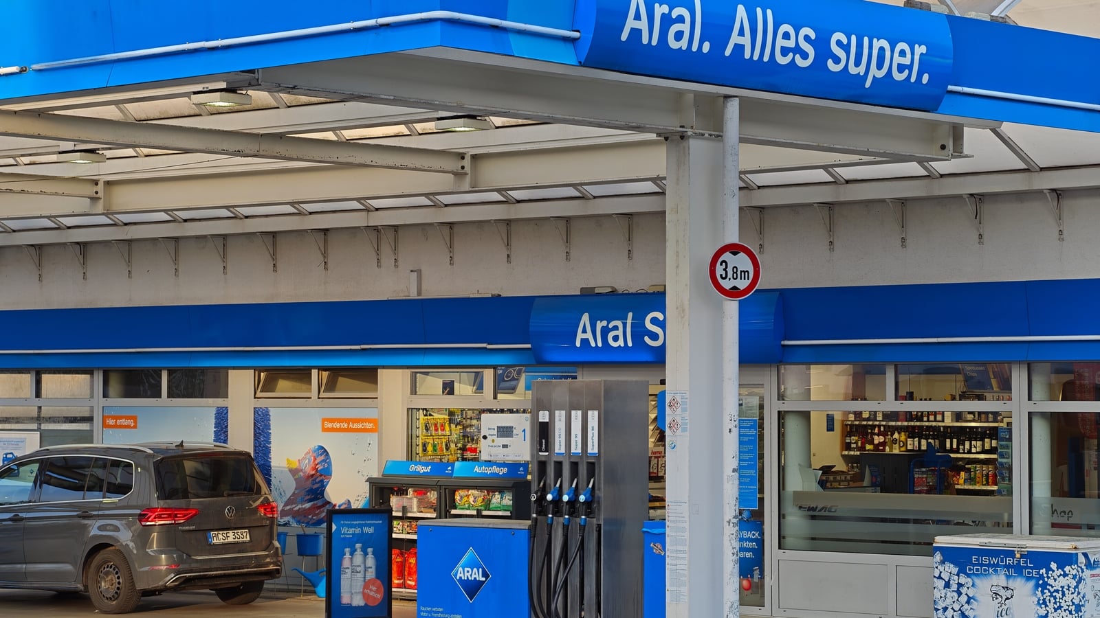 German petrol price control law has backfired: economists