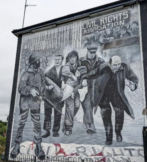 Image of the mural Bloody Sunday taken at Derry Bogside