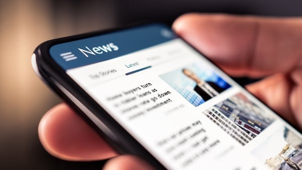 News online on a phone