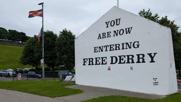 Free Derry mural