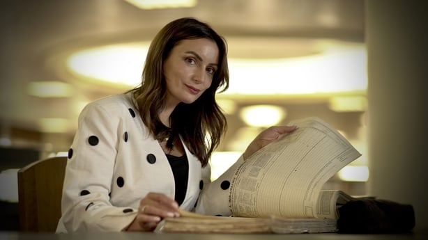 Louise Duffy in the National Archives - RTE Come to your census 2