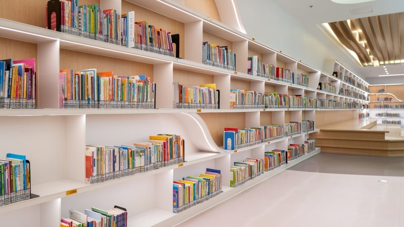 A birght and modern library