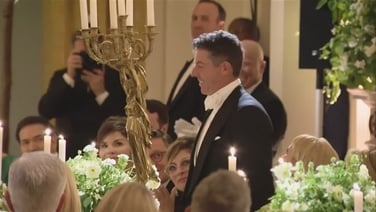 Trump congratulating Rory McIlroy at state dinner for King Charles