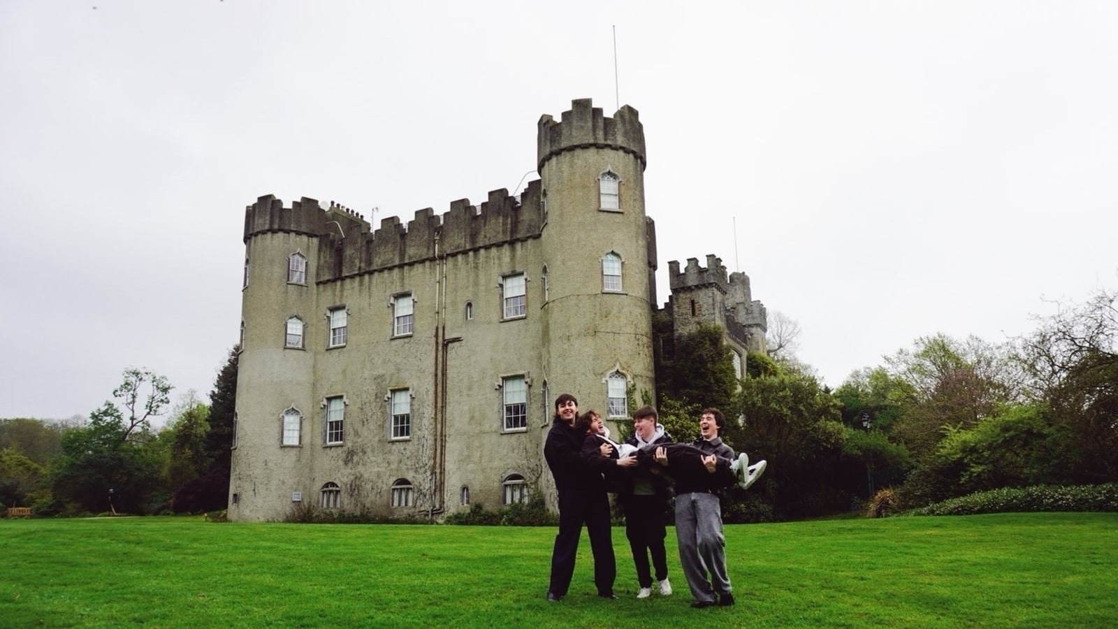 Behind the Music - The Swings