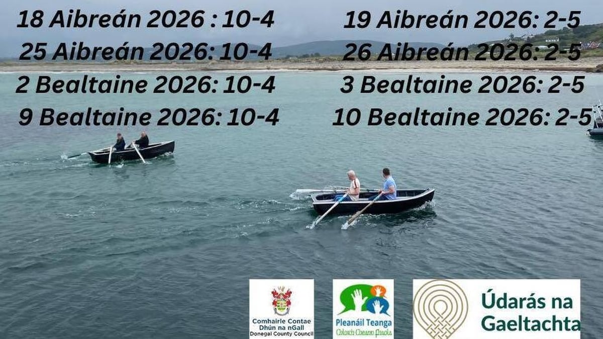 Pacáiste ó chúrsa le curacha a chóiriú in Ionad Pobail Mhachaire Rabhartaigh.