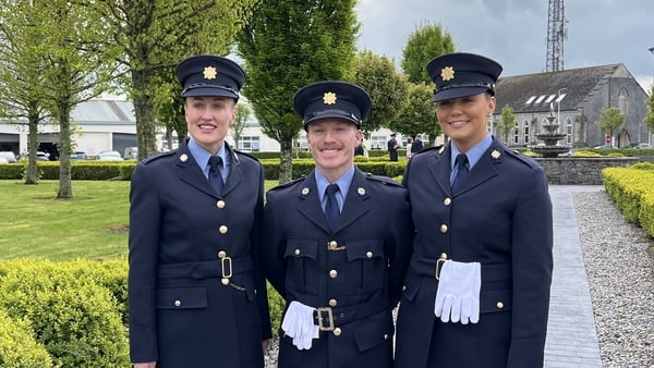 Newly attested gardaí Ciara Kearns, Simon O’Driscoll & Katelynn Doran