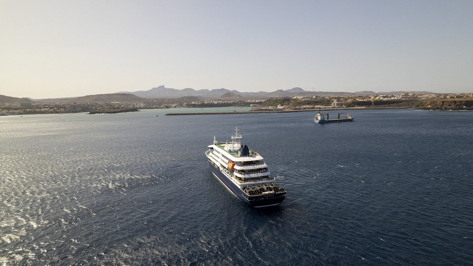 Dutch to repatriate two ill passengers from cruise ship