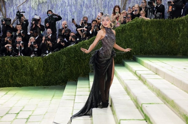 NEW YORK, NEW YORK - MAY 04: Sabrina Carpenter attends the 2026 Met Gala Celebrating "Costume Art" at the Metropolitan Museum of Art on May 04, 2026 in New York City. (Photo by Michael Loccisano/GA/The Hollywood Reporter via Getty Images)