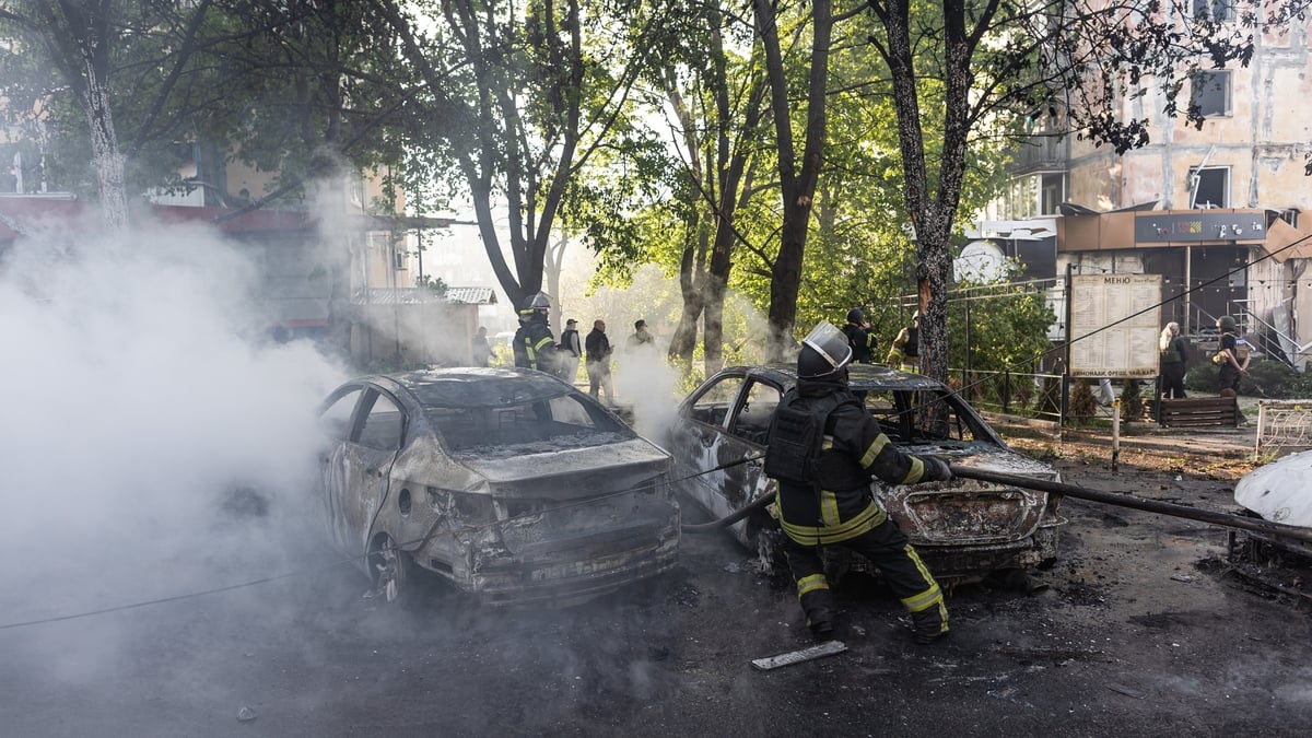 Ukraine reports Russian strikes as ceasefire due to begin