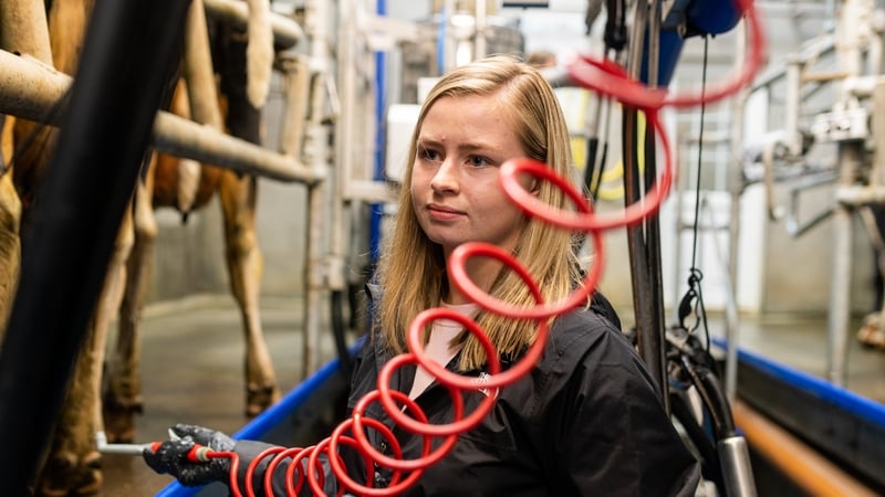 Farming in 2026: "I can have my nails done, I can have my tan on"