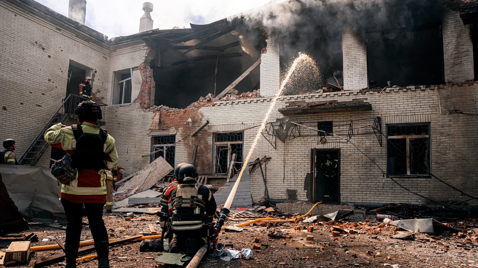 Russia warns Kyiv diplomats to evacuate in case of strike