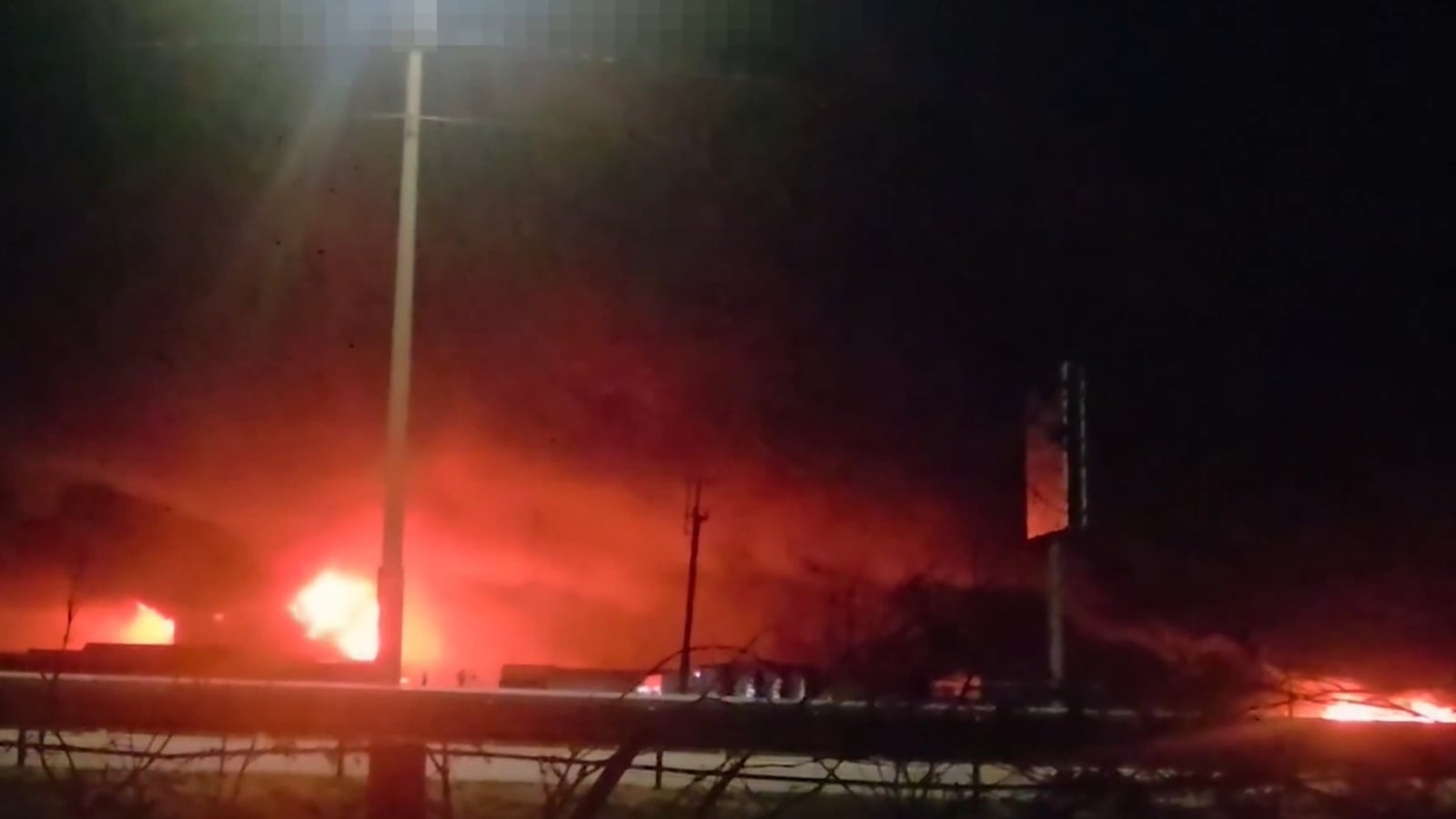Russia and Ukraine exchange attacks despite Moscow truce