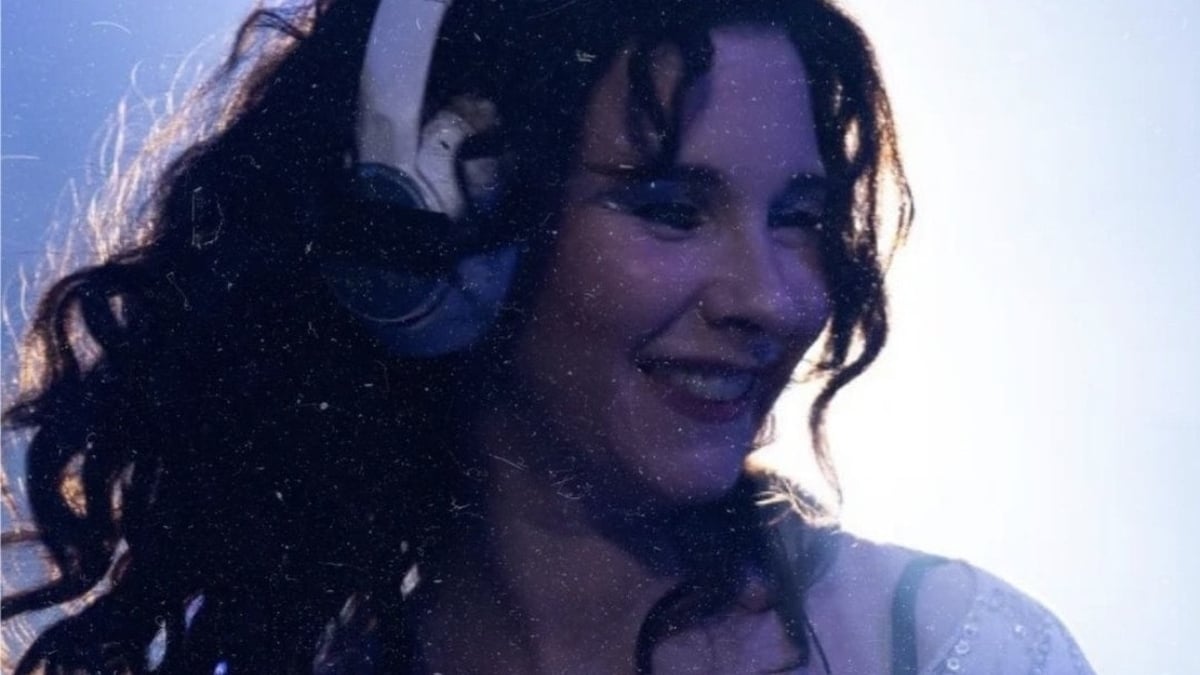 Áine Ní Laoghaire, drámadóir. 