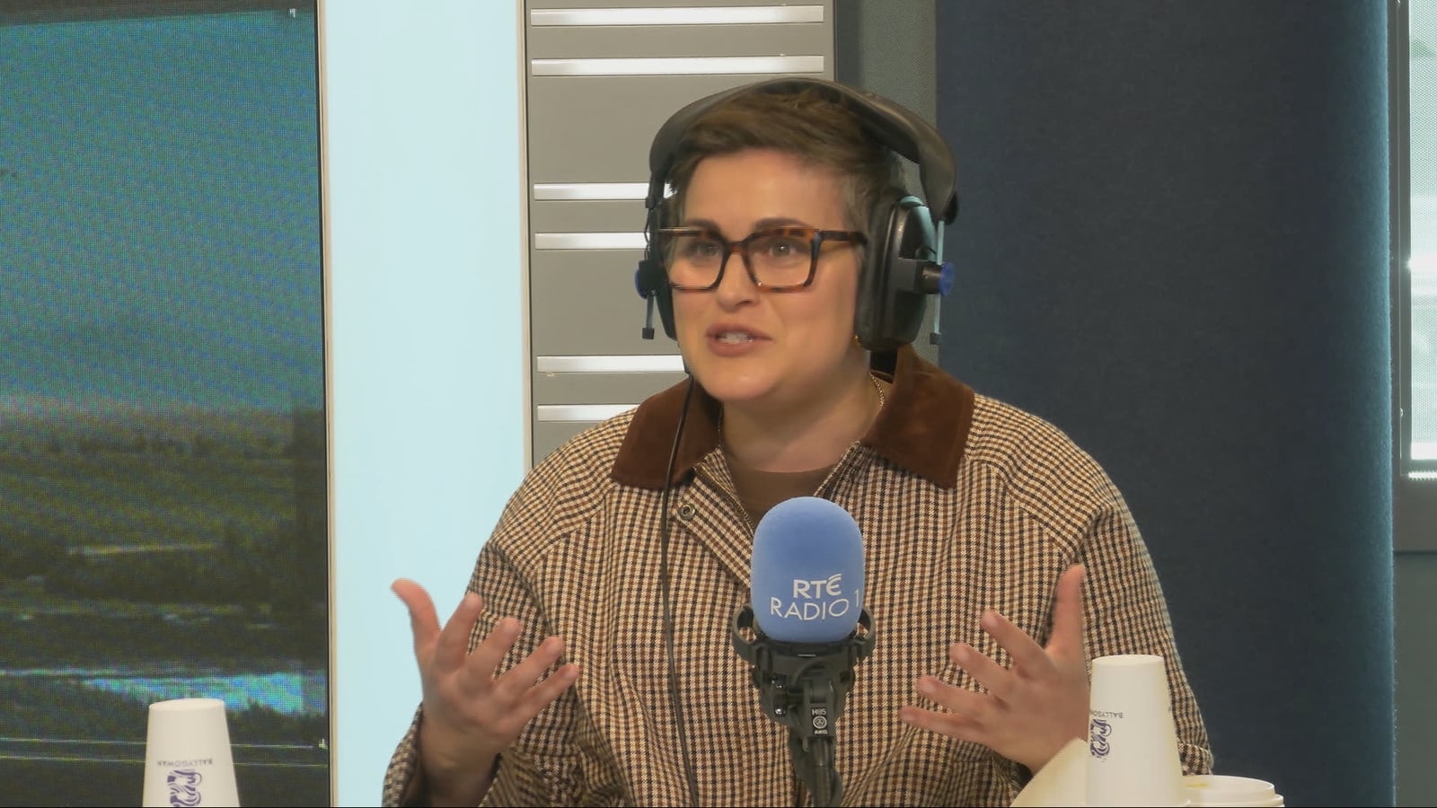 Maria Walsh's Pregnancy: A Beacon for Single Mothers and LGBTQI+ Families
