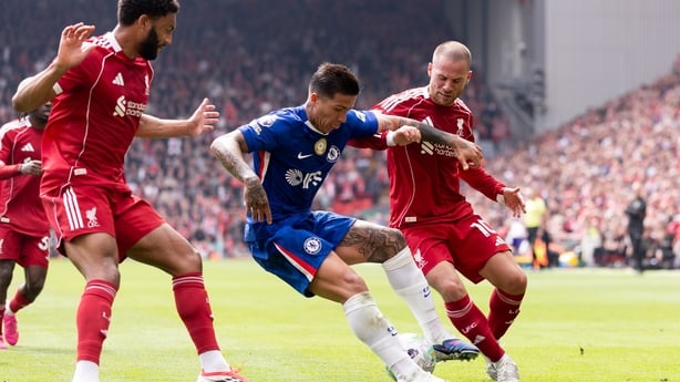 LIVERPOOL, ENGLAND - MAY 9: Enzo Fernández of Chelsea is challenged by Alexis Mac Allister of Liverpool during the Premier League match between Liverpool and Chelsea at Anfield on May 9, 2026 in Liverpool, England. (Photo by Gaspafotos/MB Media/Getty Images)