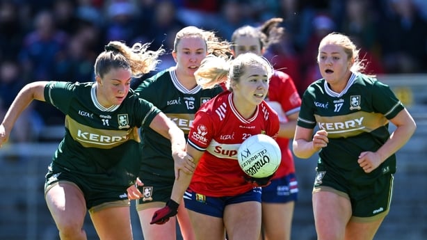 10 May 2026; Siobhan Callanan of Cork passes the ball ahead of Niamh Ni Chonchuir, Siofra O'Shea and Leah McMahon of Kerry during the TG4 Munster Senior Ladies Football Championship round 3 match between Kerry and Cork at Fitzgerald Stadium in Killarney, Kerry. Photo by Paul Phelan/Sportsfile