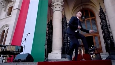 Hungary’s dancing politician leads inauguration celebrations