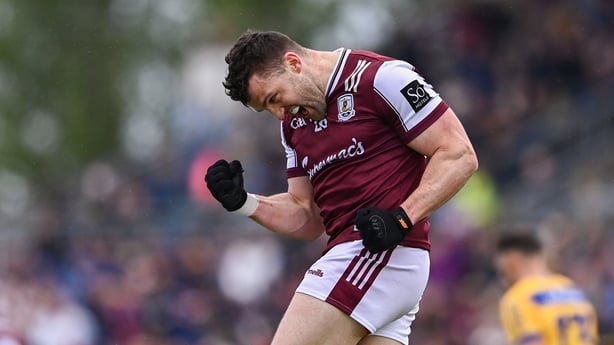  Damien Comer 