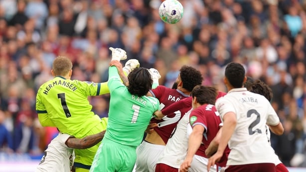 LONDON, ENGLAND - MAY 10: Pablo of West Ham United fouls David Raya of Arsenal during the Premier League match between West Ham United and Arsenal at London Stadium on May 10, 2026 in London, United Kingdom. (Photo by Shaun Brooks - CameraSport via Getty Images)