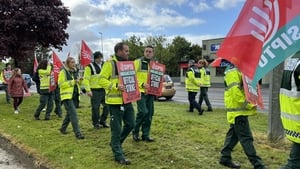 Unions agree to defer further ambulance strike show image