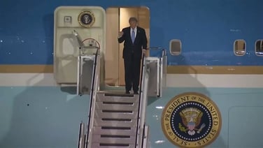 Donald Trump receives welcome upon arrival at Beijing airport