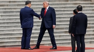 "It's an honour to be your friend" - Trump in China