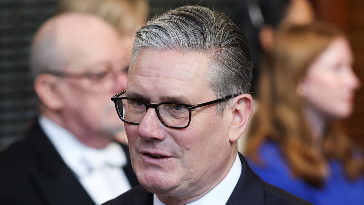 Starmer promises to "fight on" as potential successors prepare for possible challenge
