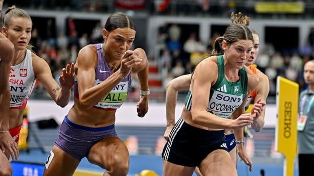 22 March 2026; Kate O'Connor of Ireland, right, and Anna Hall of United States compete in the 800m event in the Women's Pentathlon during day three of the World Athletics Indoor Championships at Kujawsko-Pomorska Arena in Torun, Poland. Photo by Sam Barnes/Sportsfile