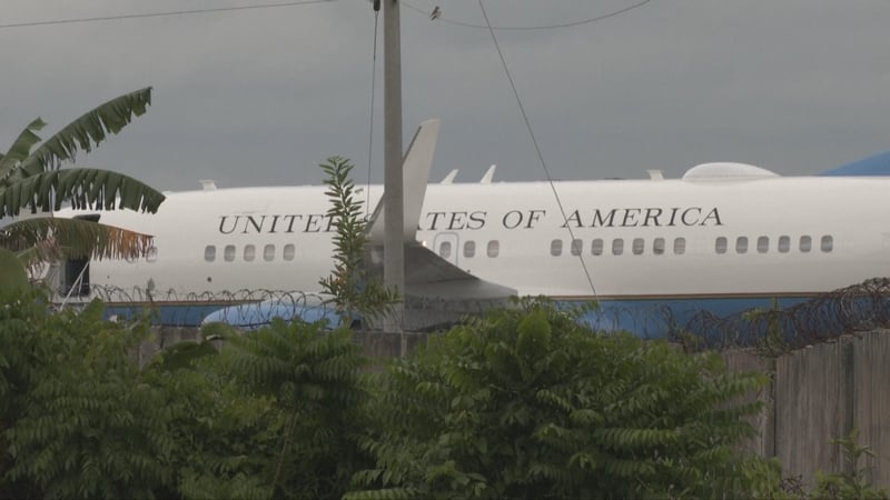 A US government aircraft seen in Cuba