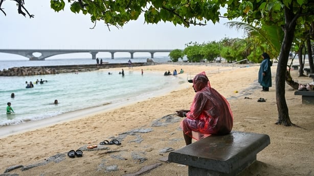 Rescue teams in the Indian Ocean archipelago of the Maldives searched for a second day on May 15 for the bodies of four missing Italians following the country's deadliest diving accident, officials said
