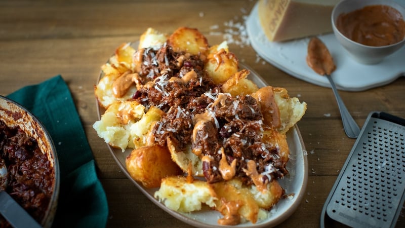Braised chilli beef roasted potatoes with taco sauce