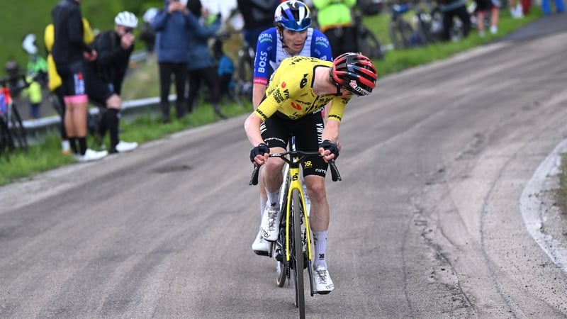 BLOCKHAUS, ITALY - MAY 15: (L-R) Giulio Pellizzari of Italy and Team Red Bull - BORA - hansgrohe and Jonas Vingegaard of Denmark and Team Visma | Lease a Bike attack in the breakaway during the 109th Giro d'Italia 2026, Stage 7 a 244km stage from Formia t