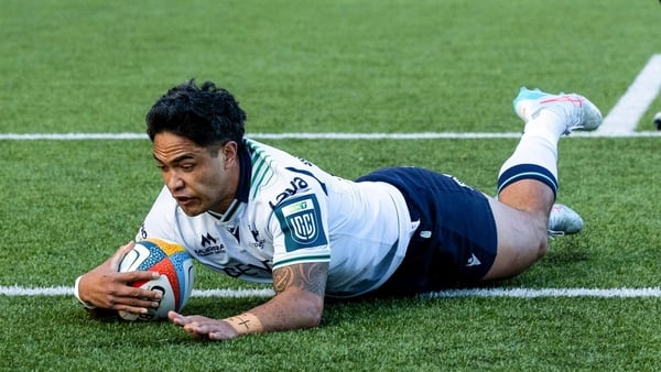15 May 2026; Josh Ioane of Connacht scores his side's first try during the United Rugby Championship match between Edinburgh and Connacht at Hive Stadium in Edinburgh, Scotland. Photo by Mark Scates/Sportsfile