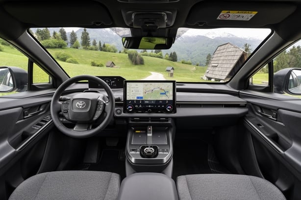 Toytoa interior