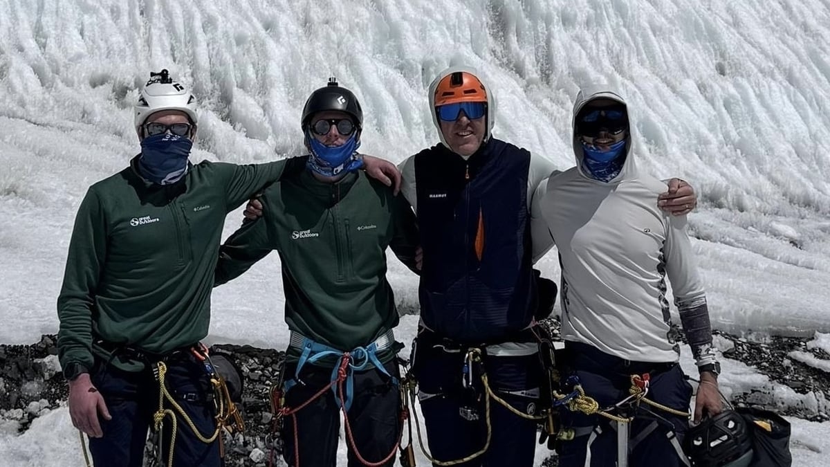 Pádraig O’Hora is home after conquering Mount Everest  